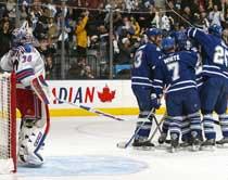 Leafs rout Rangers