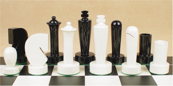 [chess_sets_bbkxxx_800.jpg]