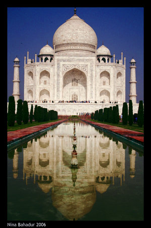 [Taj_Mahal_by_crazygirl131.jpg]