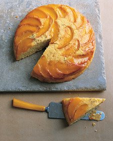 [peach+and+cornmeal+upside-down+cake+-+Martha+Stewart.jpg]