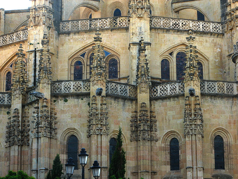 [Catedral-Segovia-6.jpg]