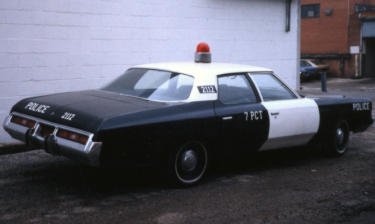 [070418-1973-cop-car.jpg]