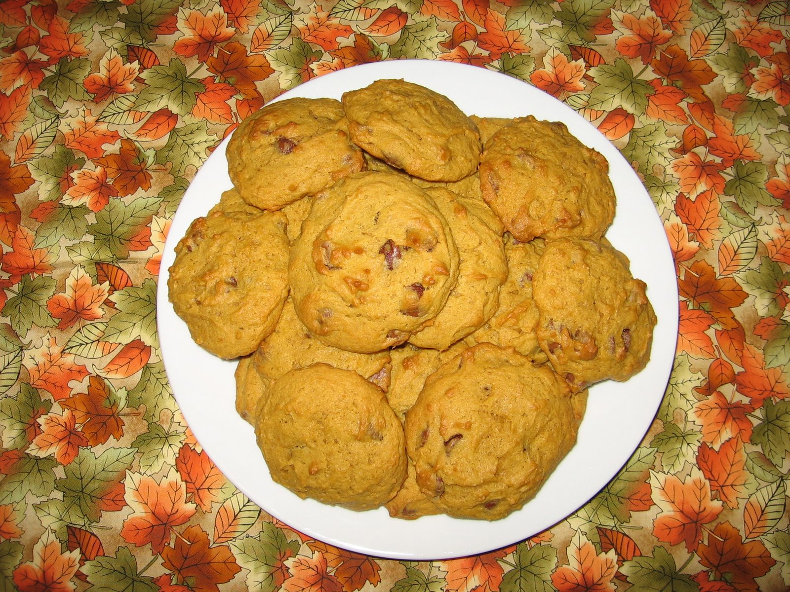 [pumpkin+chocolate+chip+cookies.JPG]