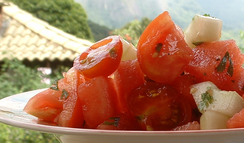 [tomato+watermelon+salad.JPG]
