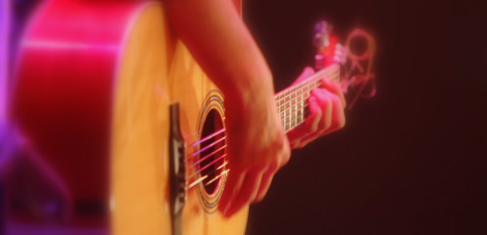 [guitar.jpg]