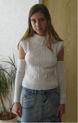 [Weißer+Pullover+mit+Stulpen+für+Anna+20.10.2007.jpg]