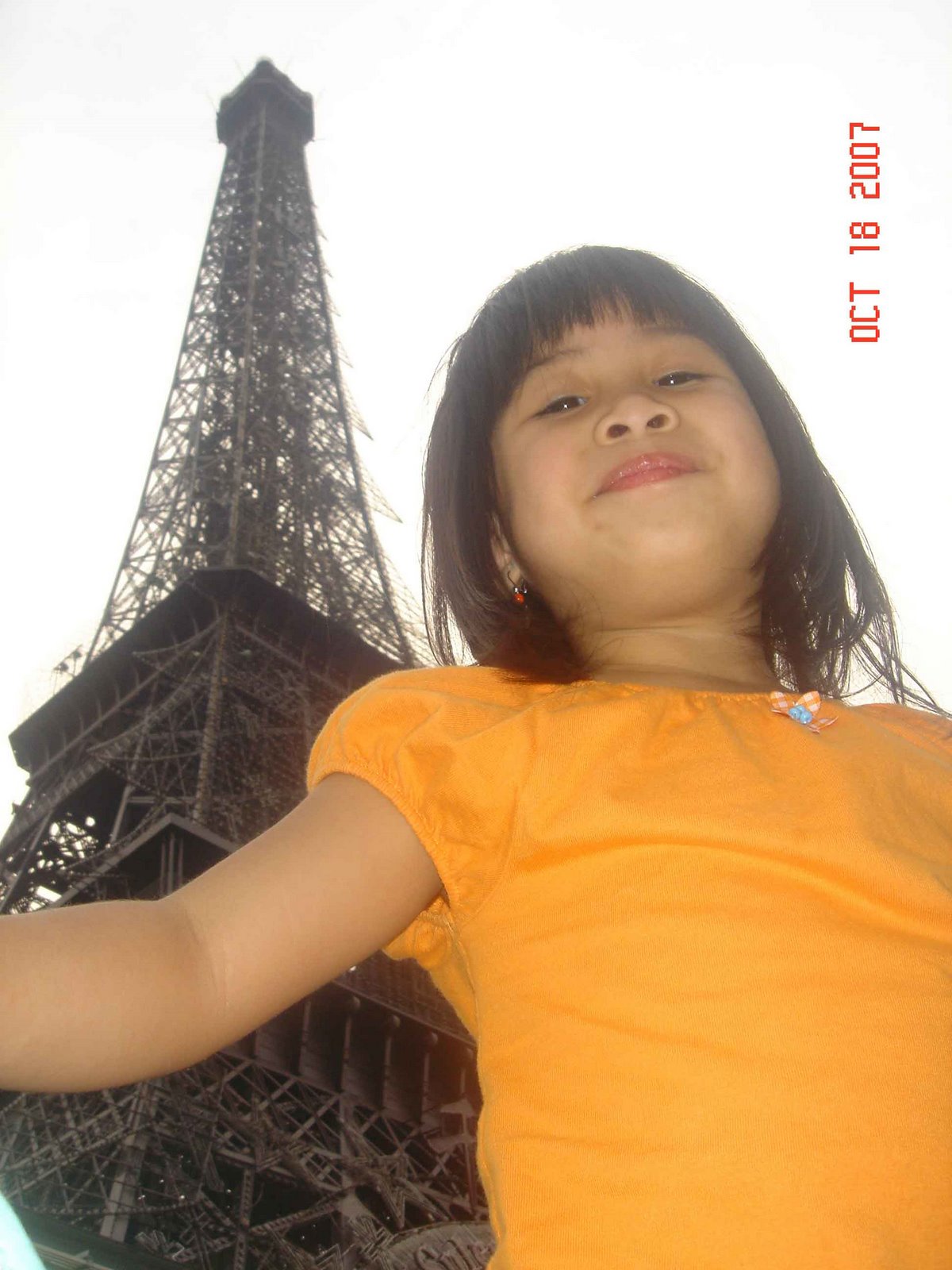 [Eiffel_tower.jpg]
