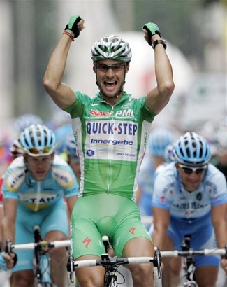 [Boonen+wins+stage+12.jpg]