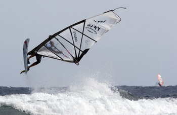 [jumping+windsurfer.jpg]