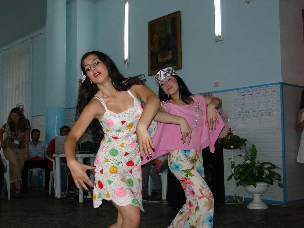 [Armenian+dancing.jpg]