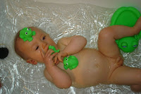 niniuszek z żabami błotne kąpiele urządza