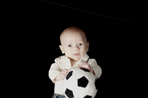 [kaden+and+his+soccer+ball.jpg]