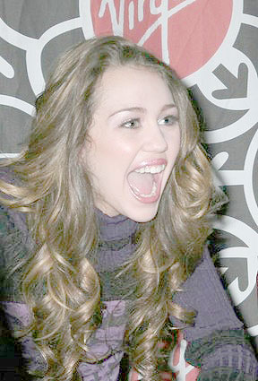 [rare-miley-cyrus-pictures-4.jpg]