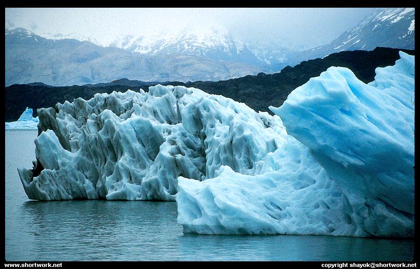 [i06-076-los-glaciares-3.jpg]