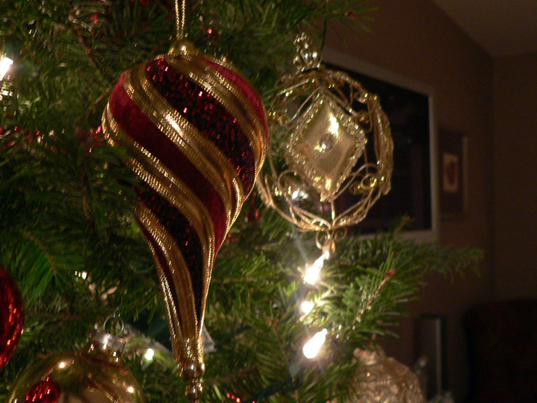 [Ornaments.jpg]