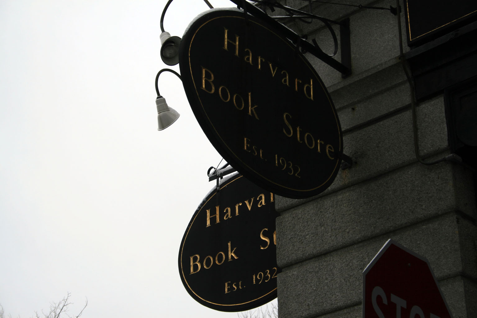 [03.Harvard+bookstore.jpg]