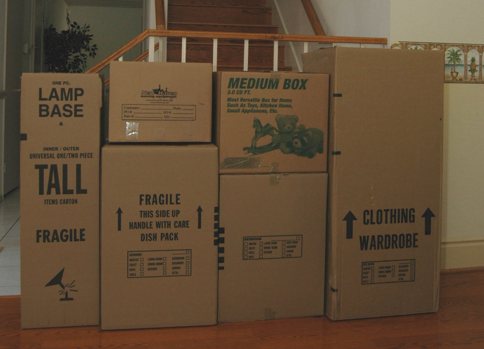 [Moving_Boxes_Supplies_Packing_Materials_Moves.jpg]