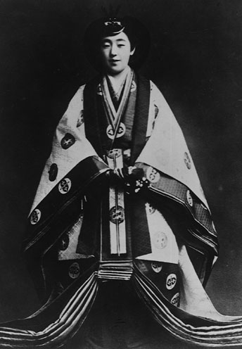 [Empress_Nagako-1926.jpg]