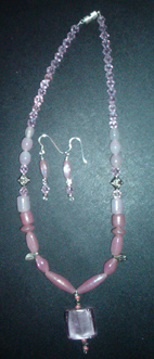 [Glenda's_pink_necklace_set.jpg]