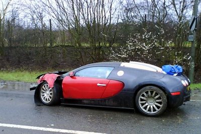 [Bugatti_Veyron_choque_02.jpg]