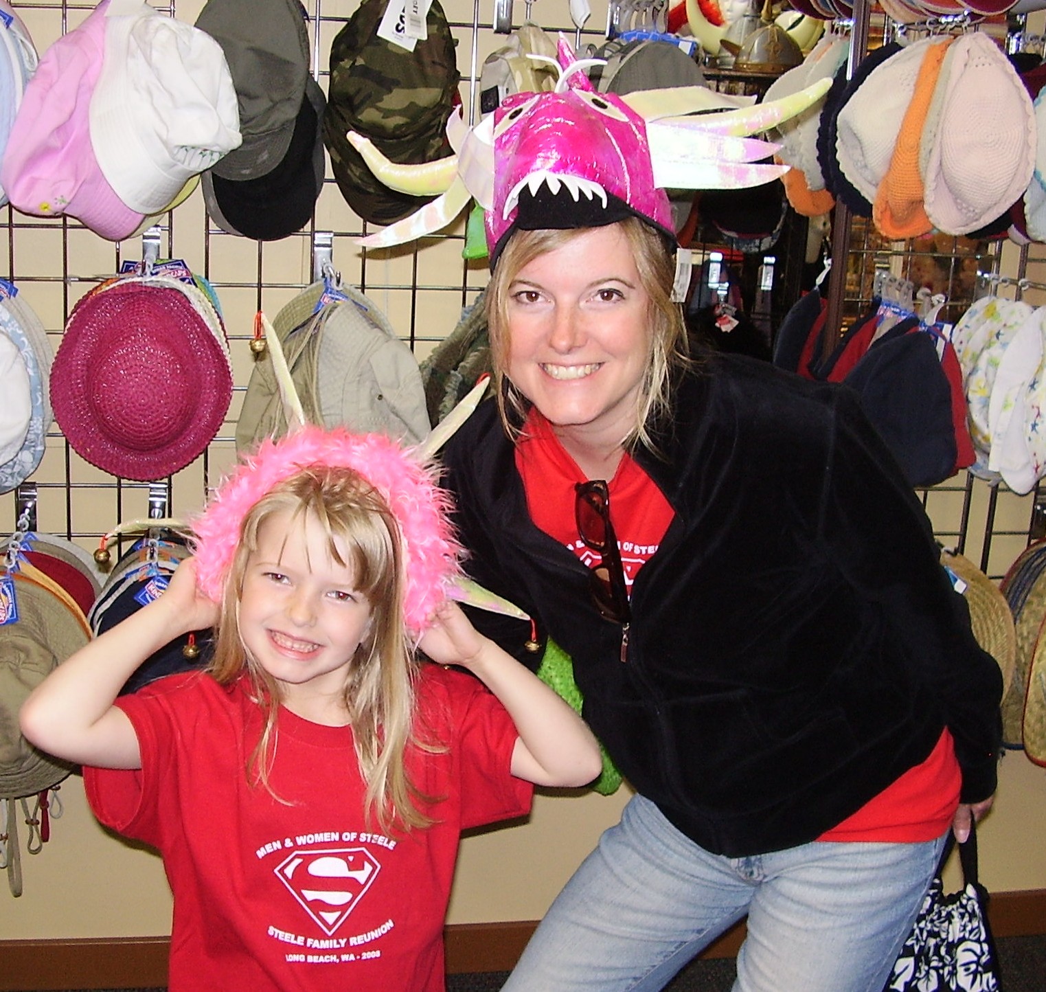 [Wendy+and+Lauren+hat+shop+Long+Beach+WA+08.jpg]