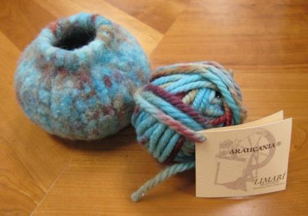 [Turquoise+bowl+with+yarn.JPG]
