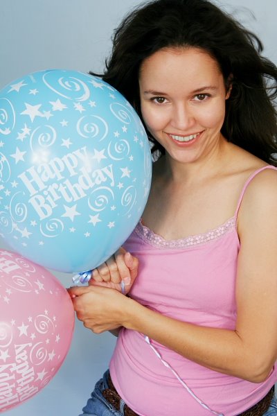 [birthdayballoons2.JPG]