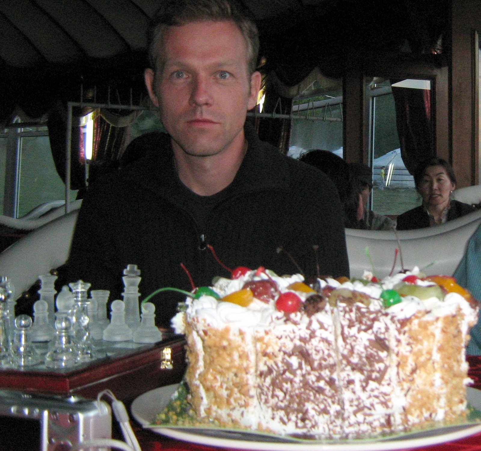 [chess+and+cake.jpg]