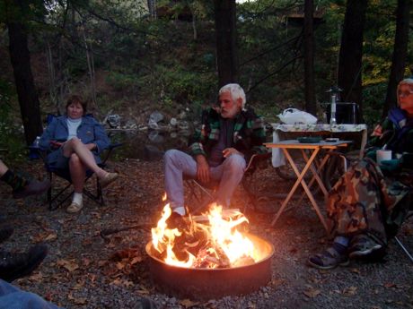 [Campfire+With+Geo+&+Liz.jpg]
