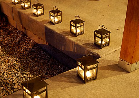 [Porch+lanterns.jpg]