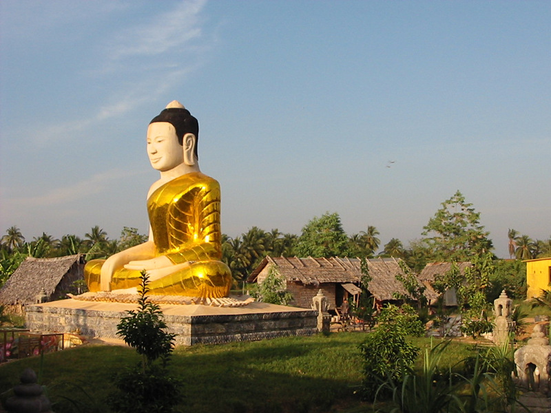[146  Buddha statue.jpg]