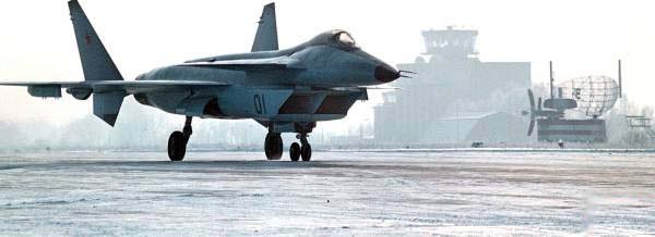 [MiG-1.42(08).jpg]