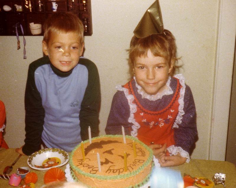 [1977-10+Becky+6th+bday+with+friends_blog.jpg]