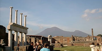 [pompeii.jpg]