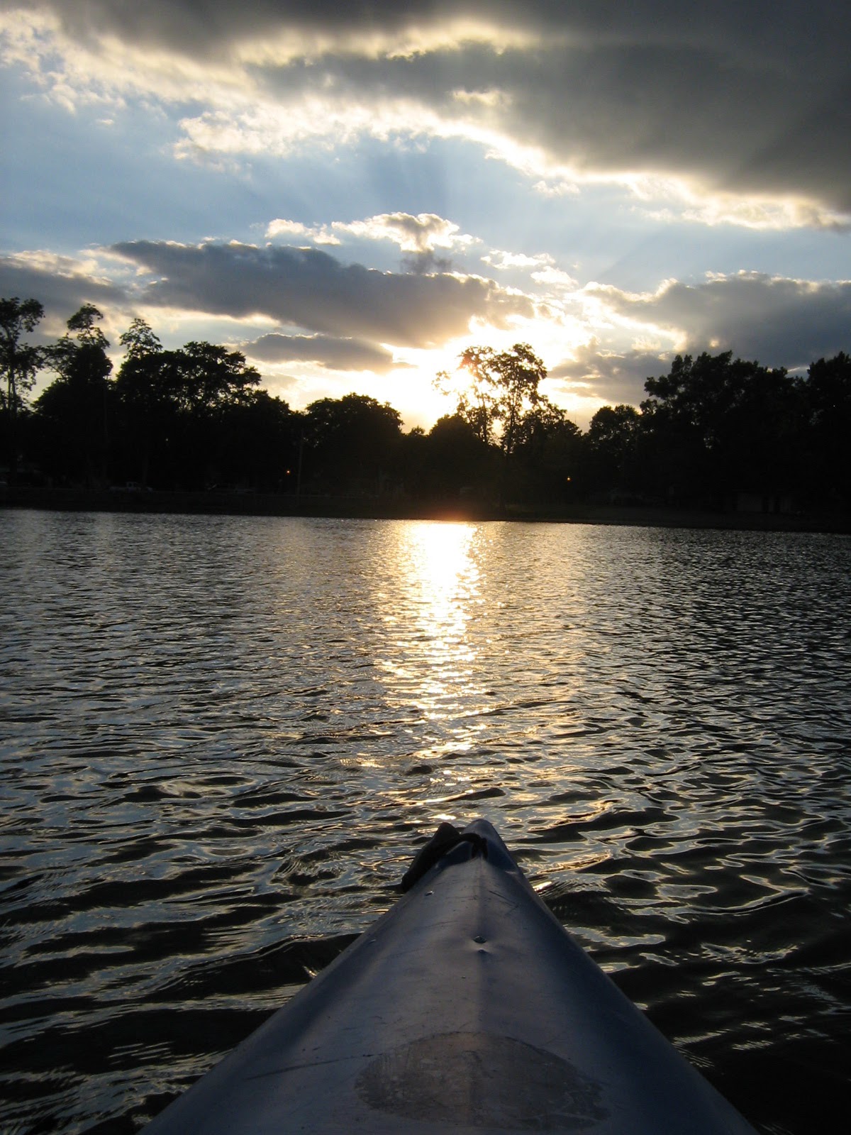 [7-13-08+Kayak+Sunset.JPG]