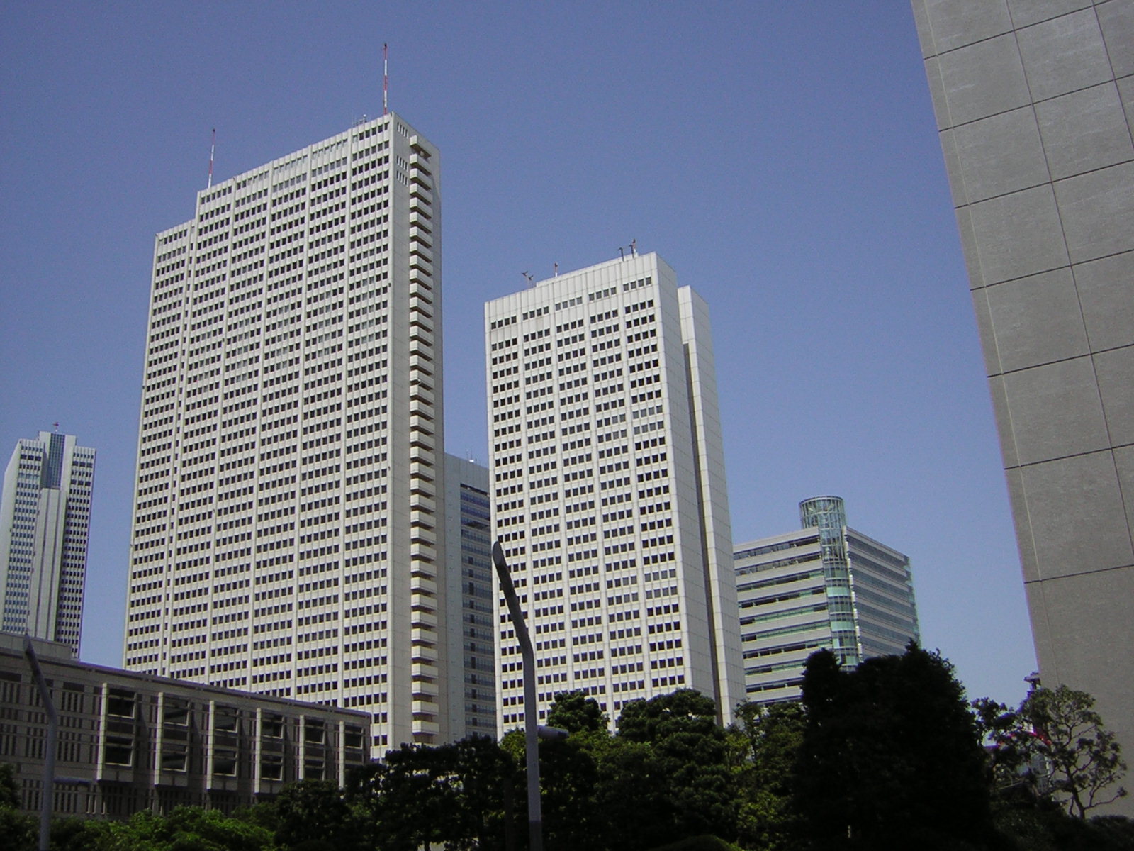 [Skyscraper+district.JPG]