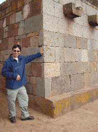 [paredes-em-tiwanaku.gif]