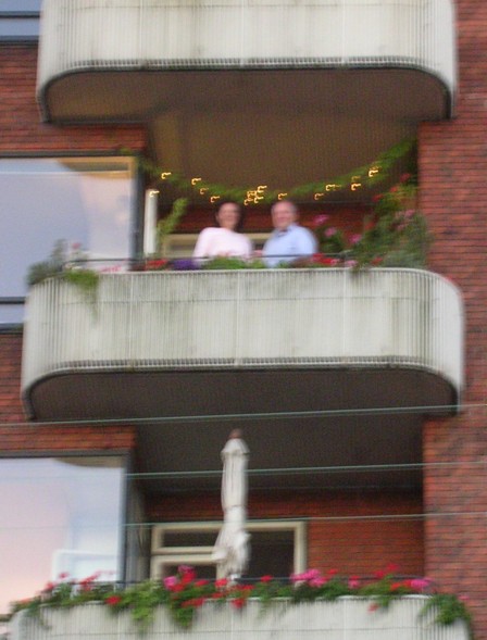 [aa+copenhagen+balcony+gardeners.jpg]