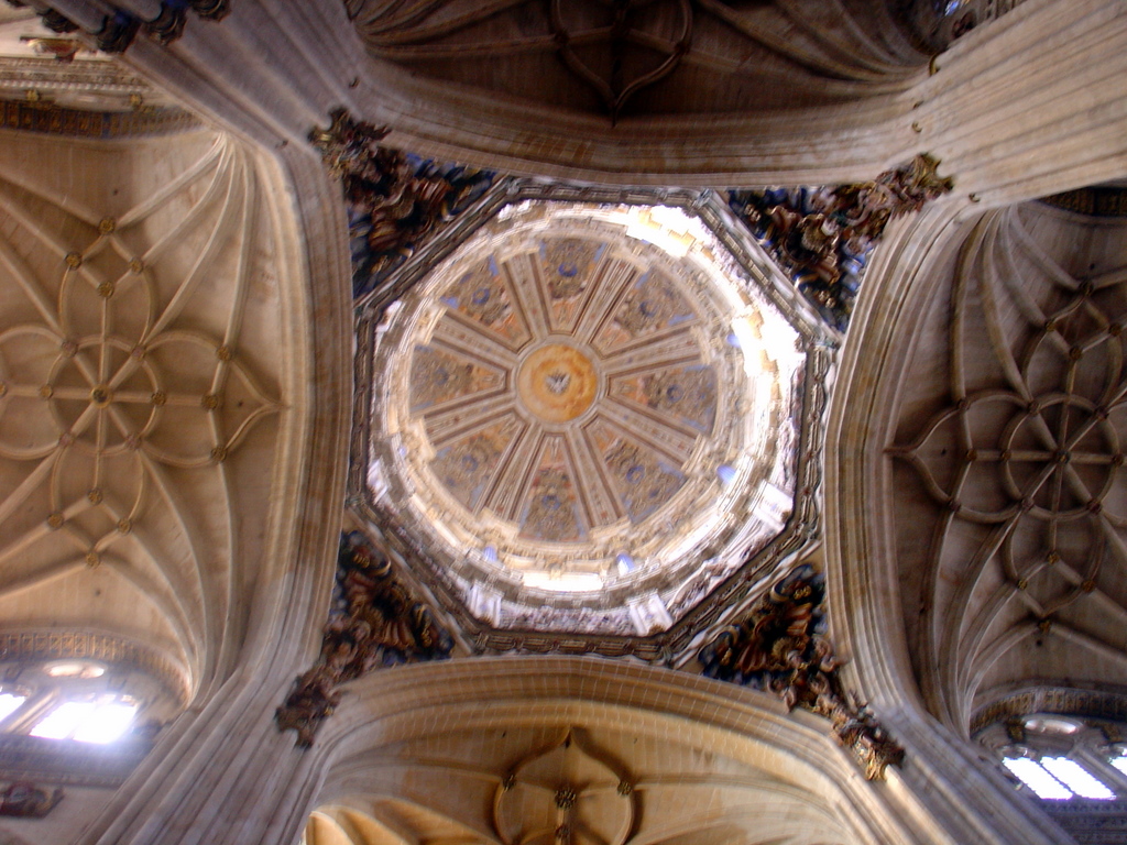 [20051023+Salamanca+Cathedral+(4).jpg]