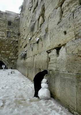 [Jerusalem_snow_7_old_city.jpg]