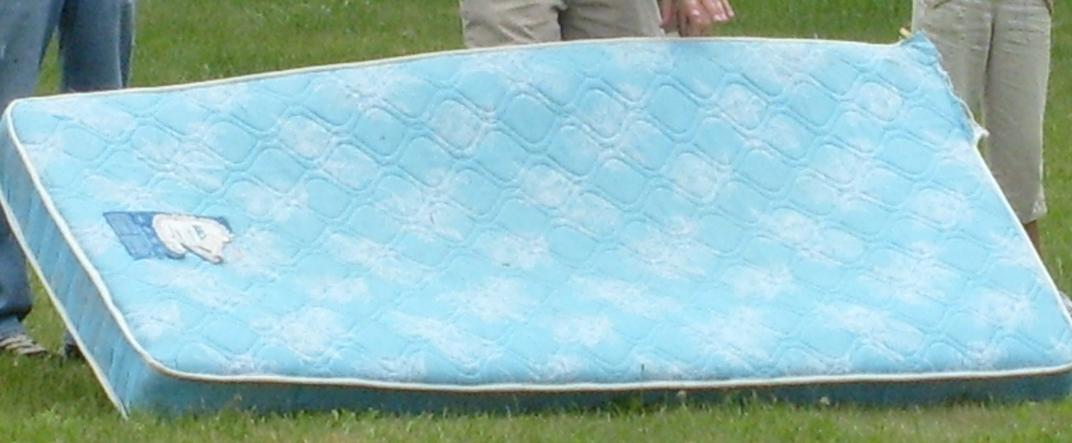 [mattress1.jpg]
