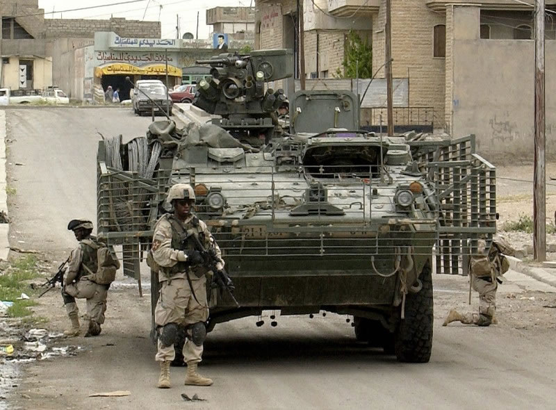 [LAND_M1126_Stryker_and_Squad_in_Iraq_lg.jpg]