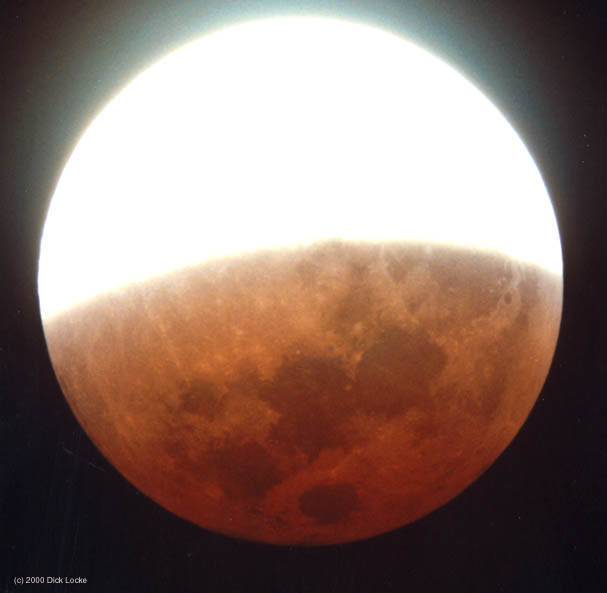 [moon-eclipse-dark_halfcp.jpg]