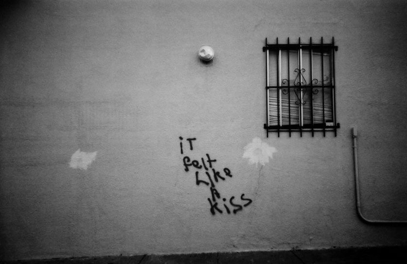 [Felt_Like_A_Kiss.jpg]