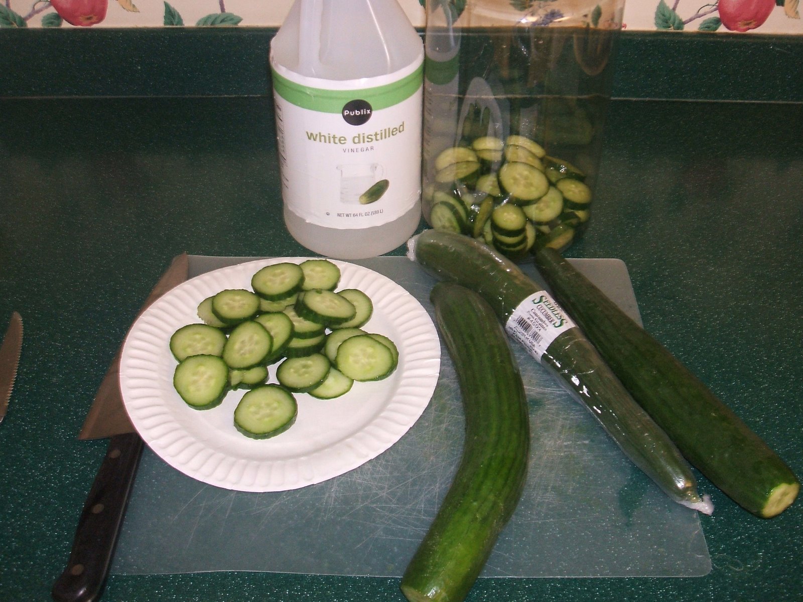 [Cucumber+Slicing.JPG]