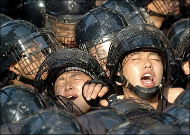 [SouthKoreanRiotPolice.jpg]