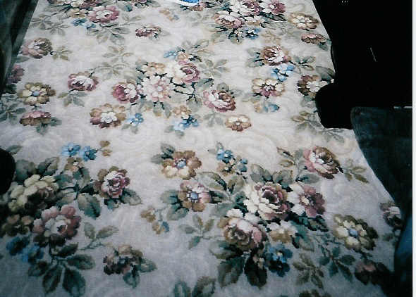[empire+rose+vintage+carpet.jpg]