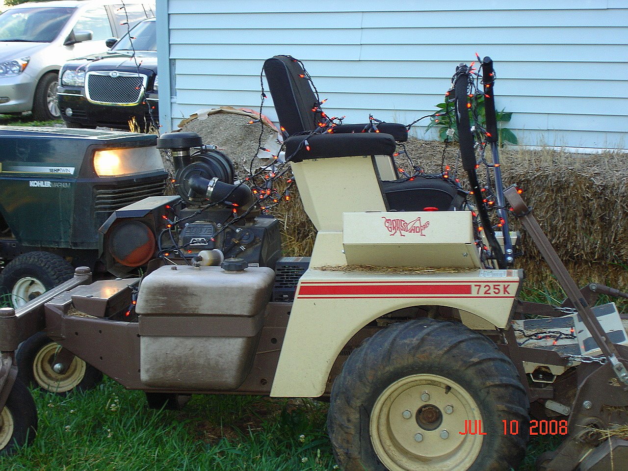 [tractor+with+lights.JPG]