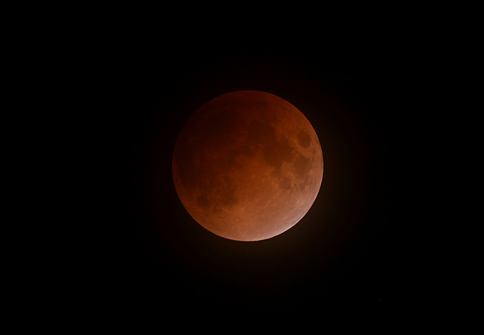 [Lunar+Eclipse2+22008.jpg]