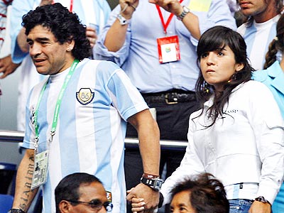 [Maradona+en+alemania+2006.jpg]